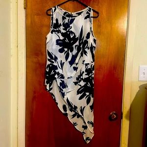 White House Black Market Navy Blue Flower patterned, Size Medium